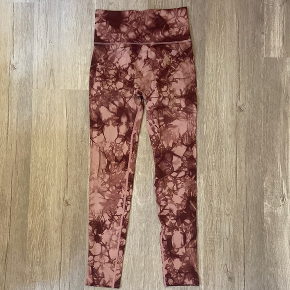 Amazon Booty scrunch splash Tie dye seamless leggings - Picture 2 of 6